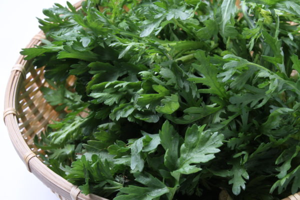 春菊の冷凍方法を写真付きで解説 解凍と保存期間 レシピ5選 急速冷凍 による高品質な業務用食材通販マーケット