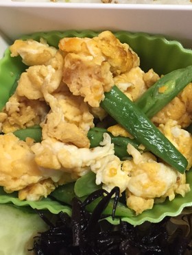 Stir-fried green beans with egg for lunch box