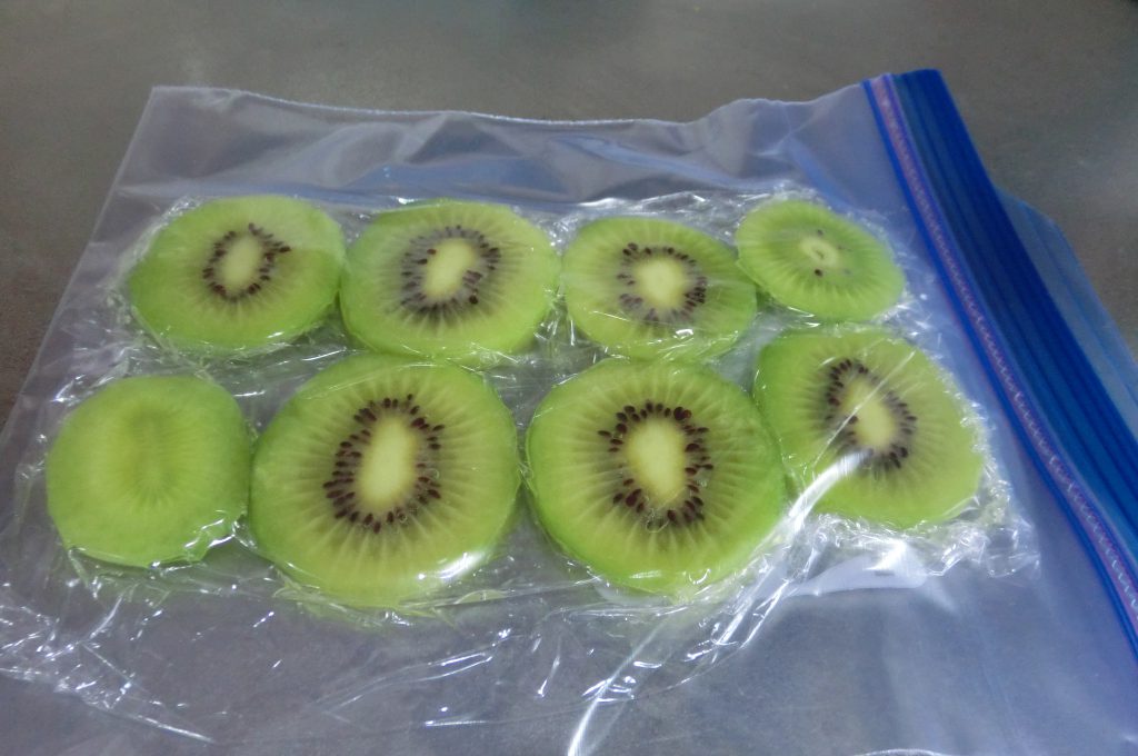 How to freeze kiwi