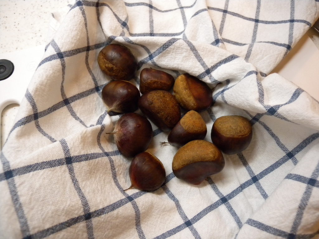 Wipe to preserve chestnuts