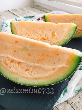 Melon and banana ice cream (using Yonanas)