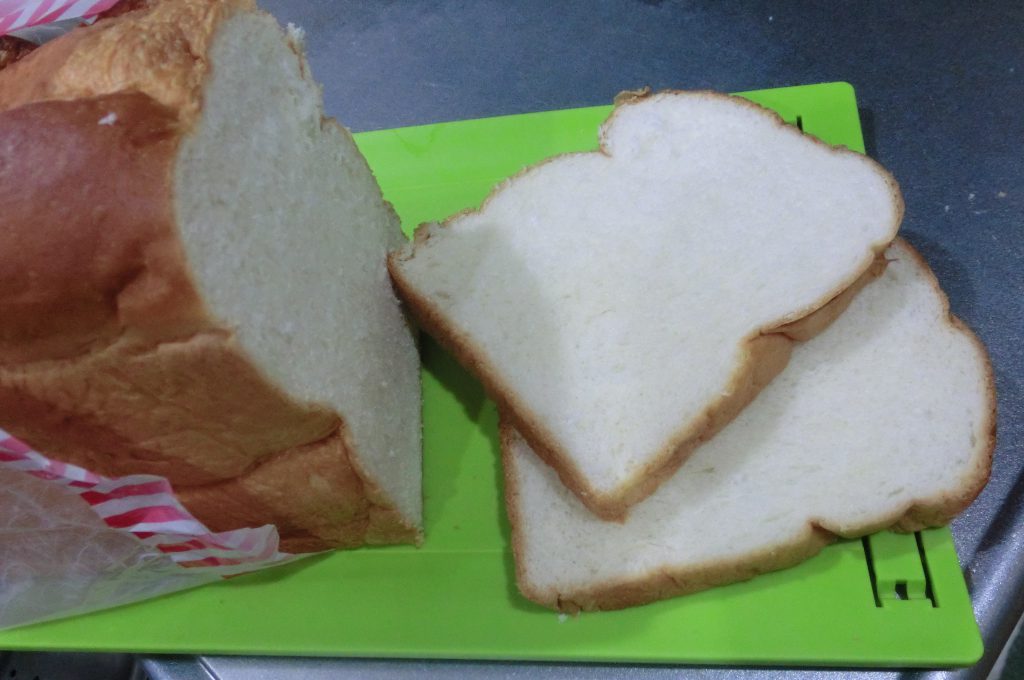 Preventing freezer burn on bread