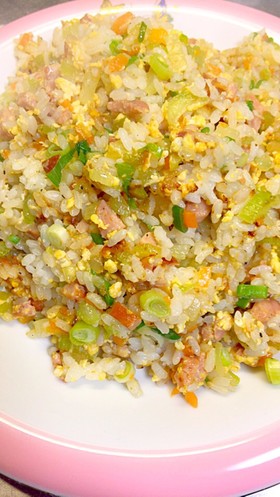Fried rice with celery and ham