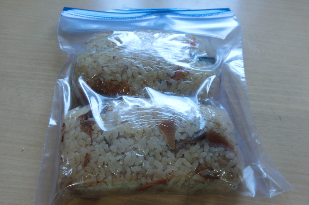 How to freeze cooked rice