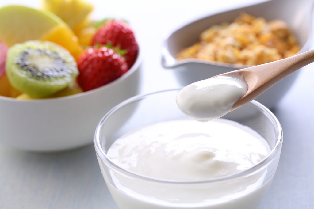 Lactic acid bacteria and nutrition in yogurt
