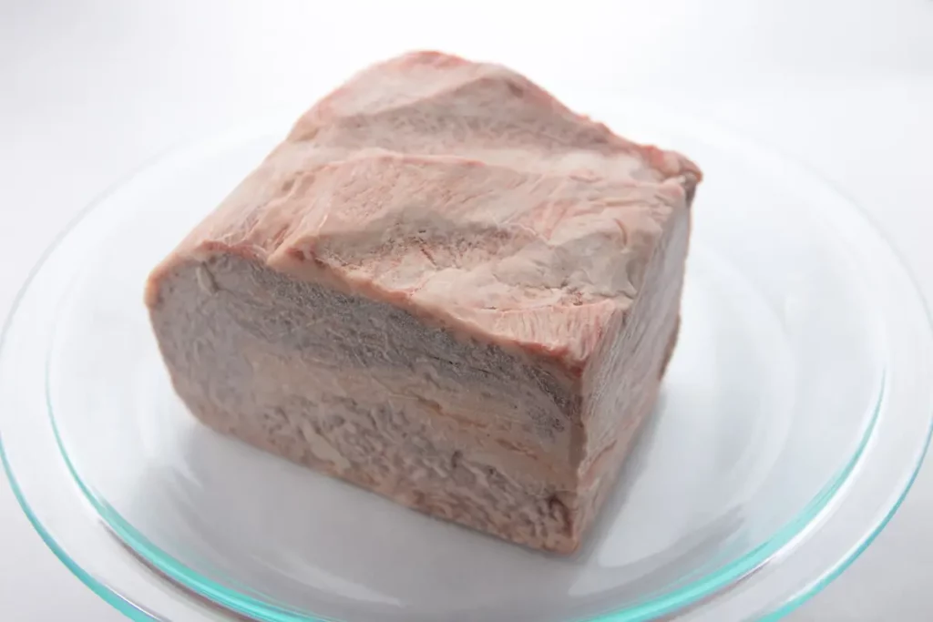 冷凍肉のブロック